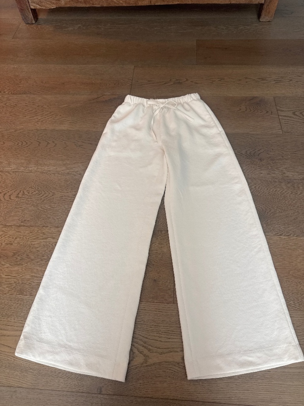 Aritzia The Lodge Pant – Light Birch – Size Small - Crepette